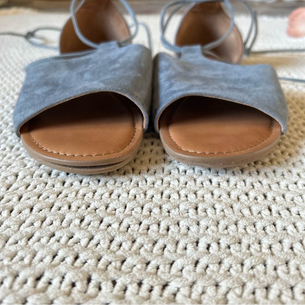 Universal Threads Sandal - Picture 5 of 8